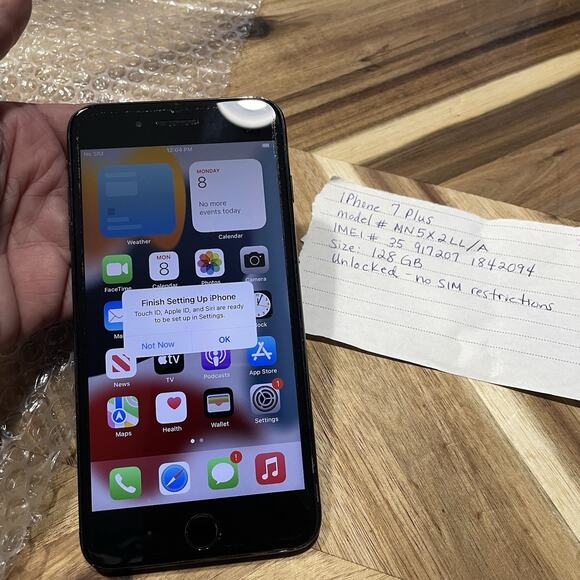 Apple iPhone 7 Plus - 128 GB - Black (Unlocked) - Picture 4 of 4